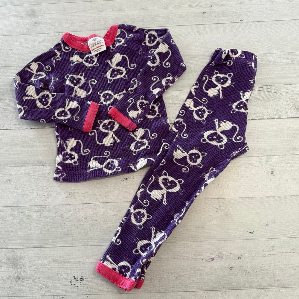 Hanna Andersson purple ribbed‎ cat pajamas 90/3